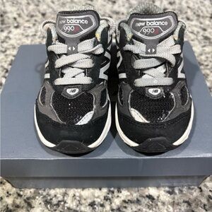 New Balance Toddlers' Sneakers in Black and White